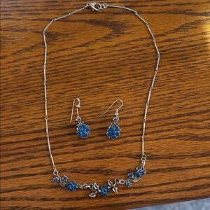 Elegant Blue Floral Necklace and Earring Set